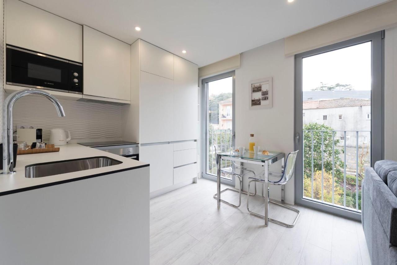 Lovelystay - Modern Loft With Gym & Free Parking Minutes Away From Cbd Porto Exterior foto